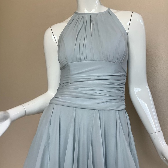 Elegant Light Blue Sleeveless Dress - Picture 3 of 9